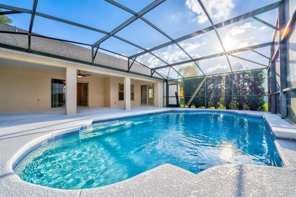 Activo con contrato: $474,000 (3 camas, 2 baños, 1851 Pies cuadrados)