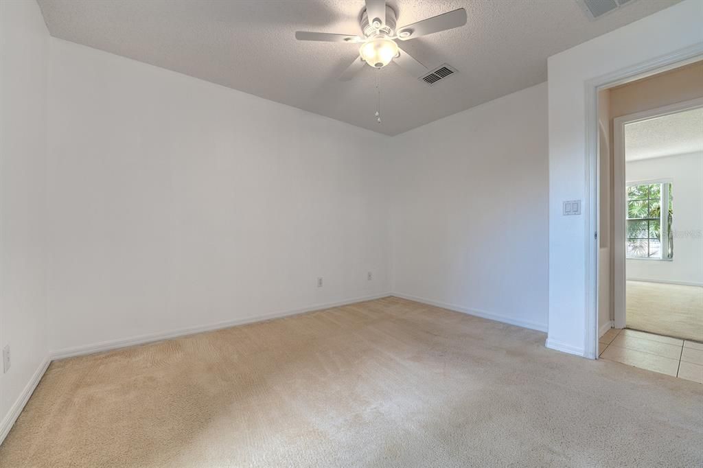 Activo con contrato: $474,000 (3 camas, 2 baños, 1851 Pies cuadrados)