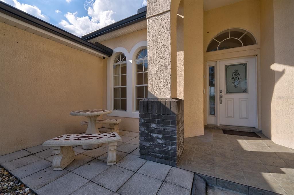 Activo con contrato: $474,000 (3 camas, 2 baños, 1851 Pies cuadrados)