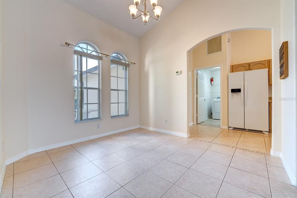 Activo con contrato: $474,000 (3 camas, 2 baños, 1851 Pies cuadrados)