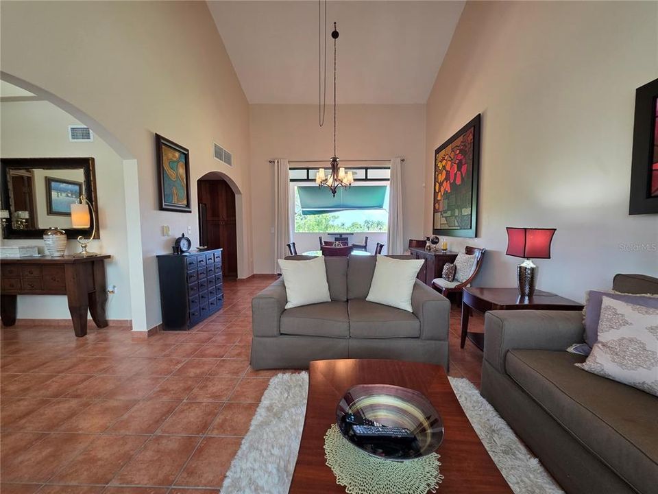 В аренду: $3,000 (2 спален, 2 ванн, 1772 Квадратных фут)