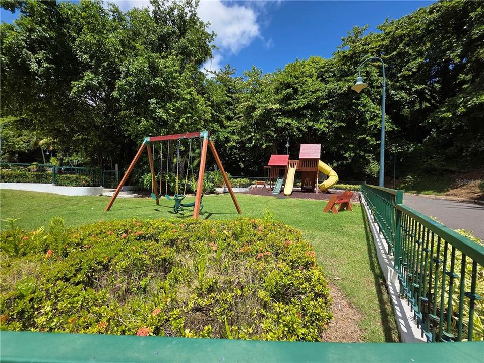 В аренду: $3,000 (2 спален, 2 ванн, 1772 Квадратных фут)