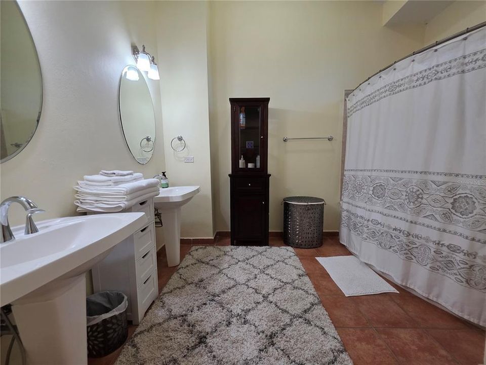 В аренду: $3,000 (2 спален, 2 ванн, 1772 Квадратных фут)