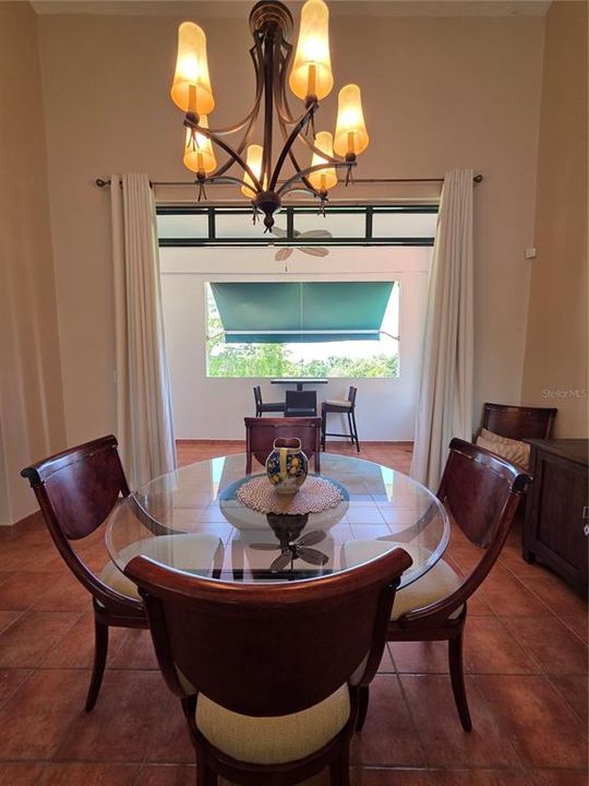 В аренду: $3,000 (2 спален, 2 ванн, 1772 Квадратных фут)