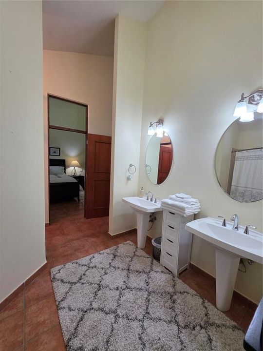 В аренду: $3,000 (2 спален, 2 ванн, 1772 Квадратных фут)