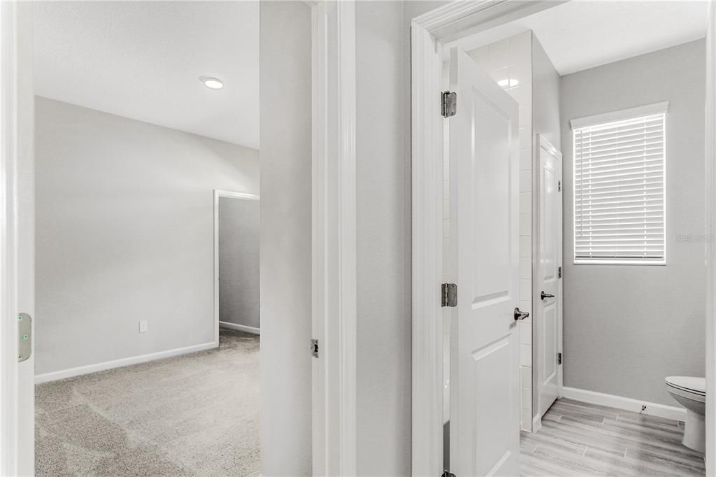 Active With Contract: $2,499 (3 beds, 2 baths, 1758 Square Feet)