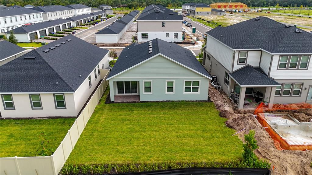 Active With Contract: $2,499 (3 beds, 2 baths, 1758 Square Feet)