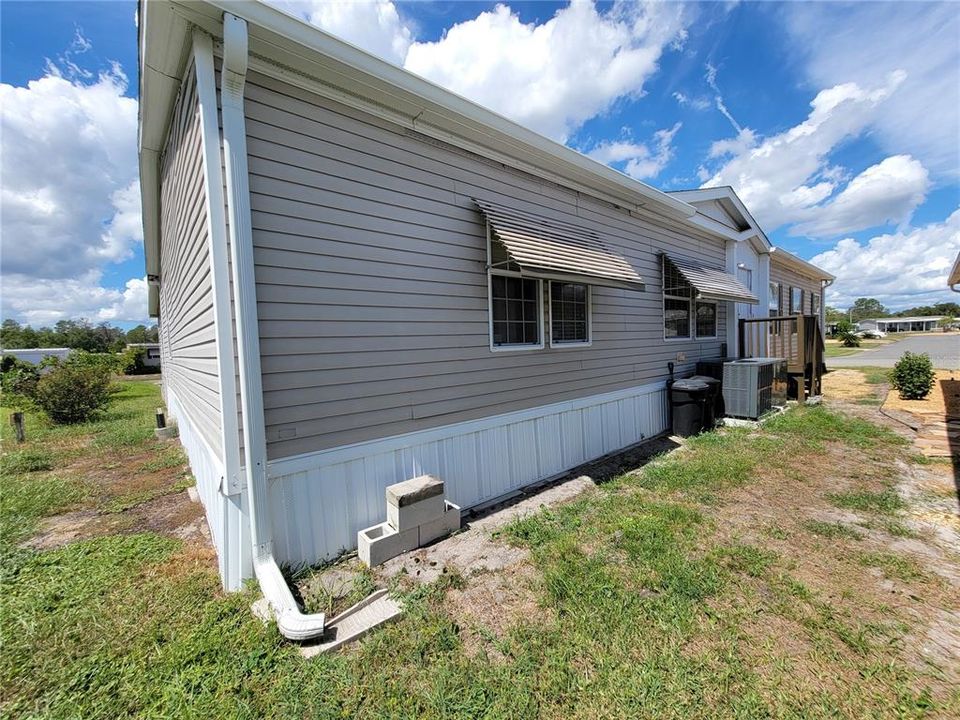 待售: $109,900 (3 贝兹, 2 浴室, 1800 平方英尺)