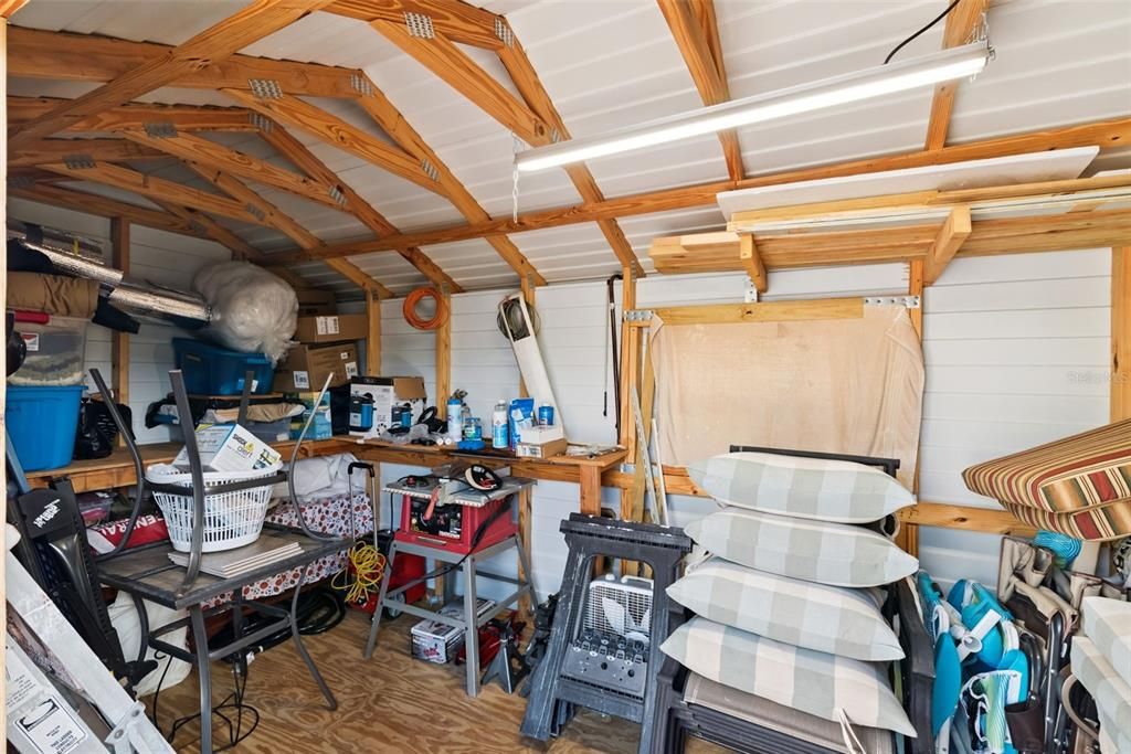 На продажу: $235,000 (2 спален, 2 ванн, 1296 Квадратных фут)