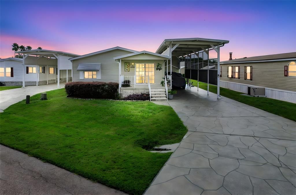 На продажу: $235,000 (2 спален, 2 ванн, 1296 Квадратных фут)