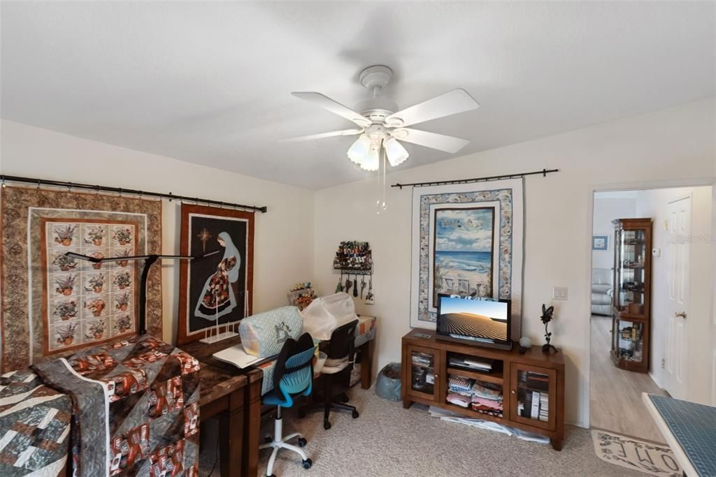 На продажу: $235,000 (2 спален, 2 ванн, 1296 Квадратных фут)