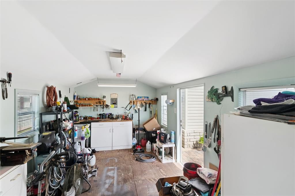 На продажу: $235,000 (2 спален, 2 ванн, 1296 Квадратных фут)