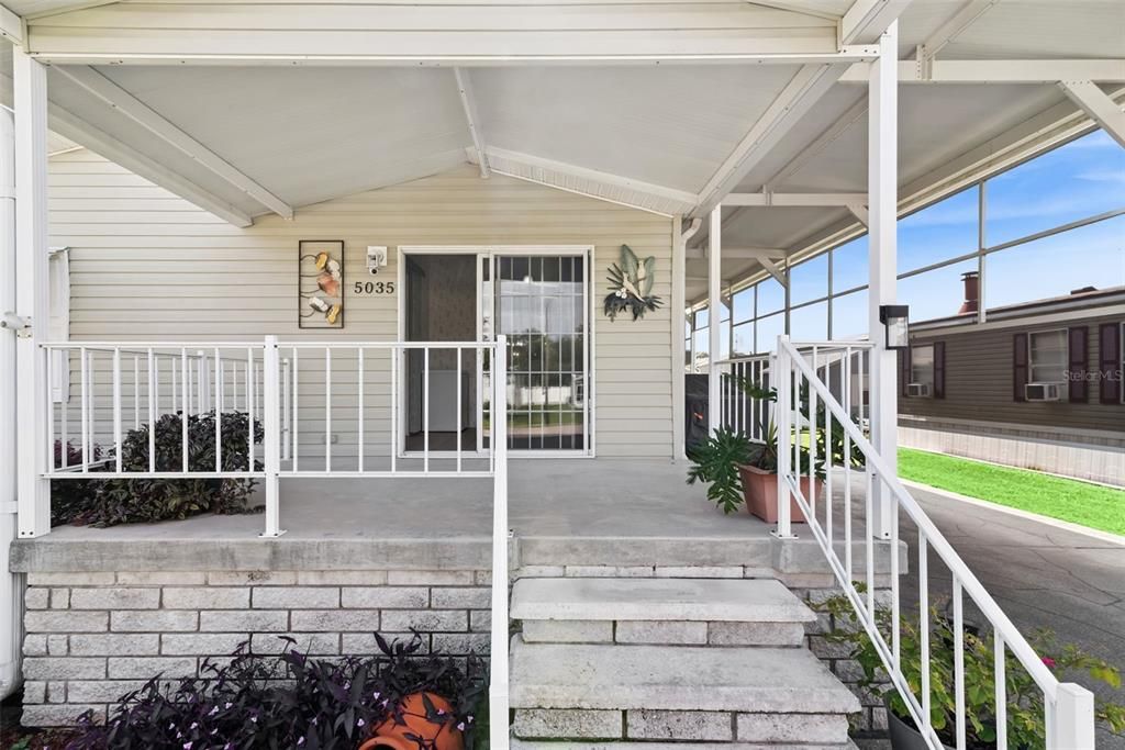 На продажу: $235,000 (2 спален, 2 ванн, 1296 Квадратных фут)