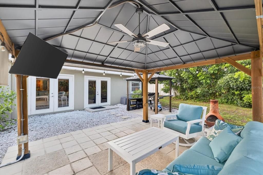 Activo con contrato: $625,000 (3 camas, 2 baños, 2455 Pies cuadrados)