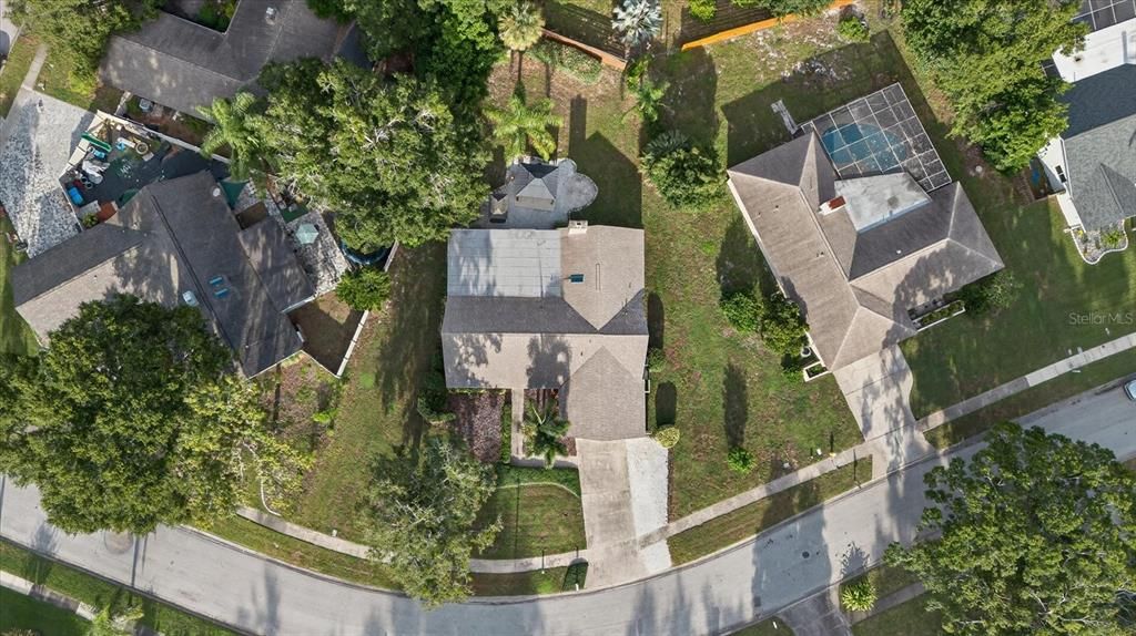 Activo con contrato: $625,000 (3 camas, 2 baños, 2455 Pies cuadrados)