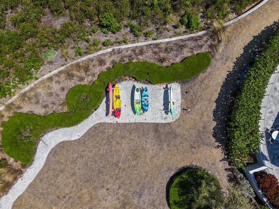 For Sale: $779,000 (3 beds, 3 baths, 1664 Square Feet)