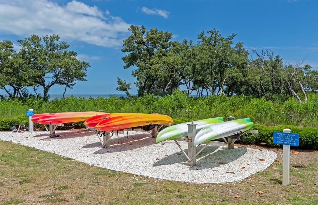 For Sale: $779,000 (3 beds, 3 baths, 1664 Square Feet)