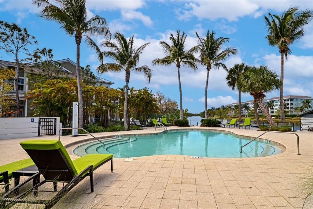 For Sale: $779,000 (3 beds, 3 baths, 1664 Square Feet)