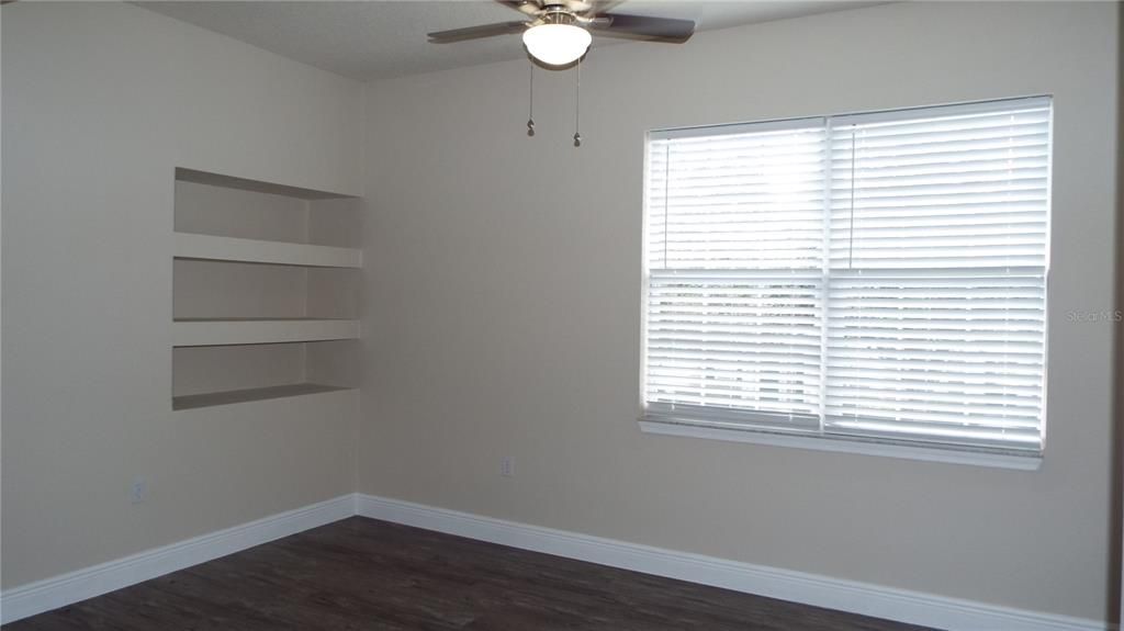 Active With Contract: $319,900 (3 beds, 2 baths, 1499 Square Feet)