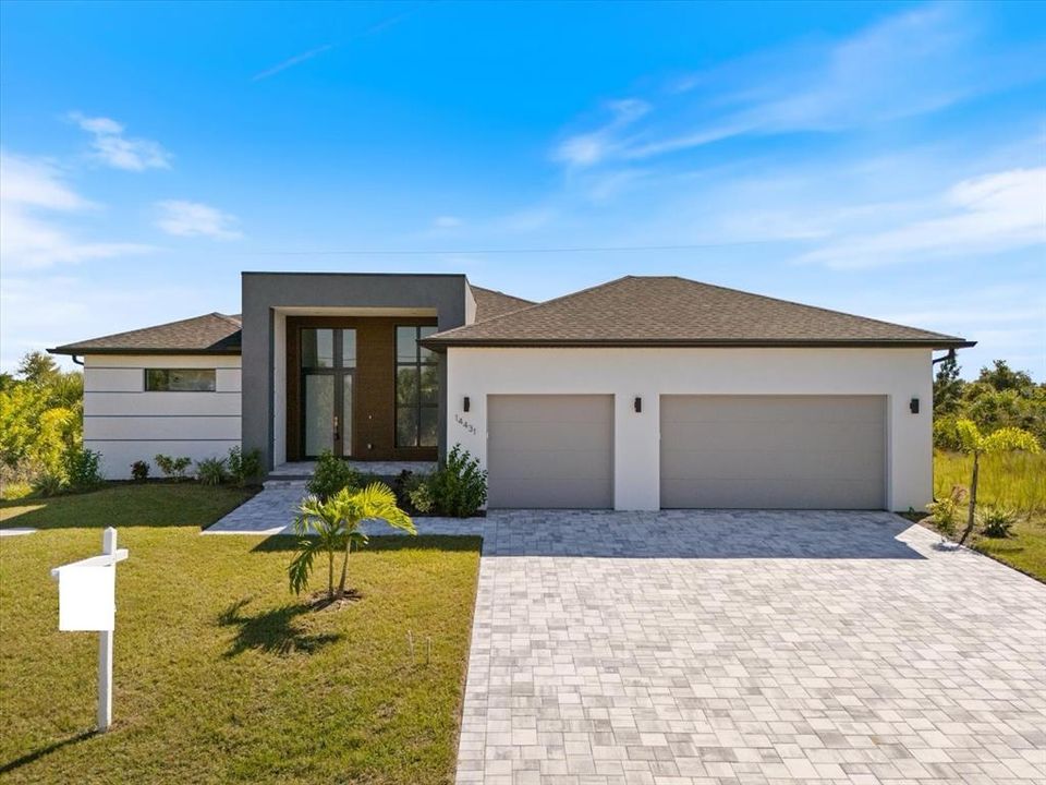Vendido Recientemente: $599,900 (3 camas, 3 baños, 1851 Pies cuadrados)