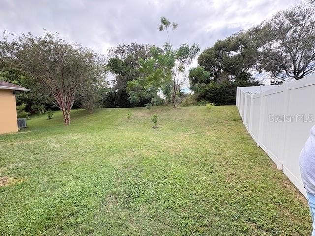 En Venta: $369,000 (4 camas, 2 baños, 1912 Pies cuadrados)