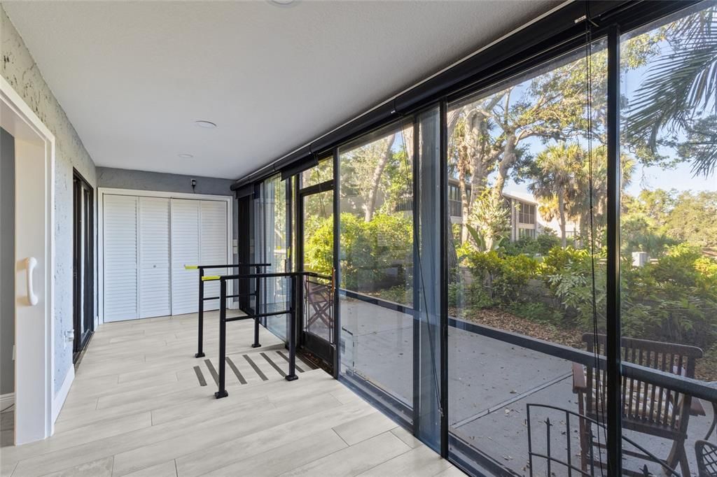 For Sale: $562,500 (2 beds, 2 baths, 1216 Square Feet)