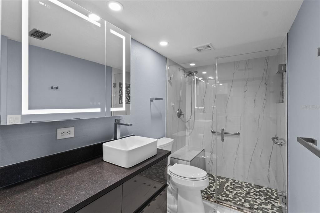 For Sale: $562,500 (2 beds, 2 baths, 1216 Square Feet)