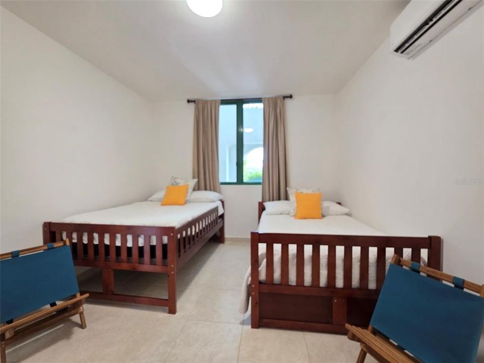 出租: $5,000 (2 贝兹, 2 浴室, 1635 平方英尺)