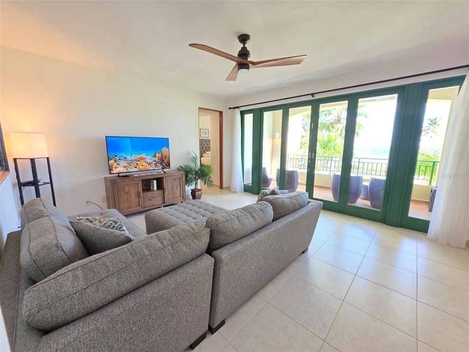 出租: $5,000 (2 贝兹, 2 浴室, 1635 平方英尺)