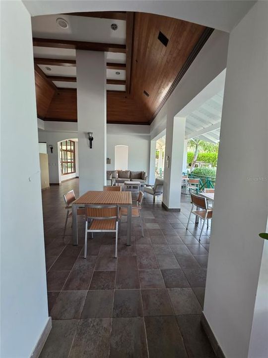 出租: $5,000 (2 贝兹, 2 浴室, 1635 平方英尺)