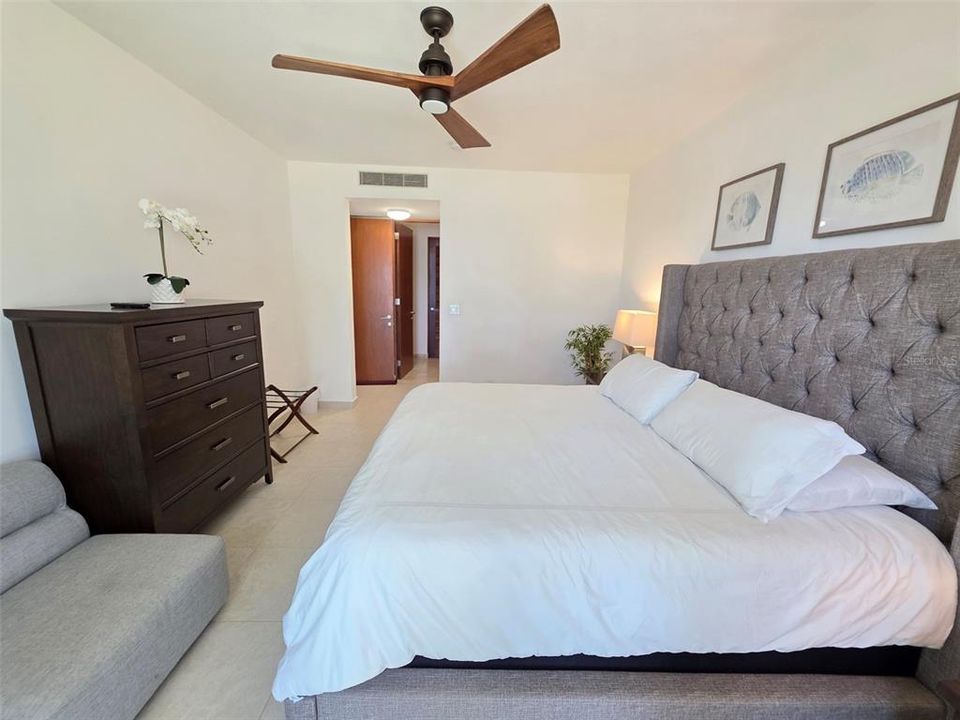 出租: $5,000 (2 贝兹, 2 浴室, 1635 平方英尺)