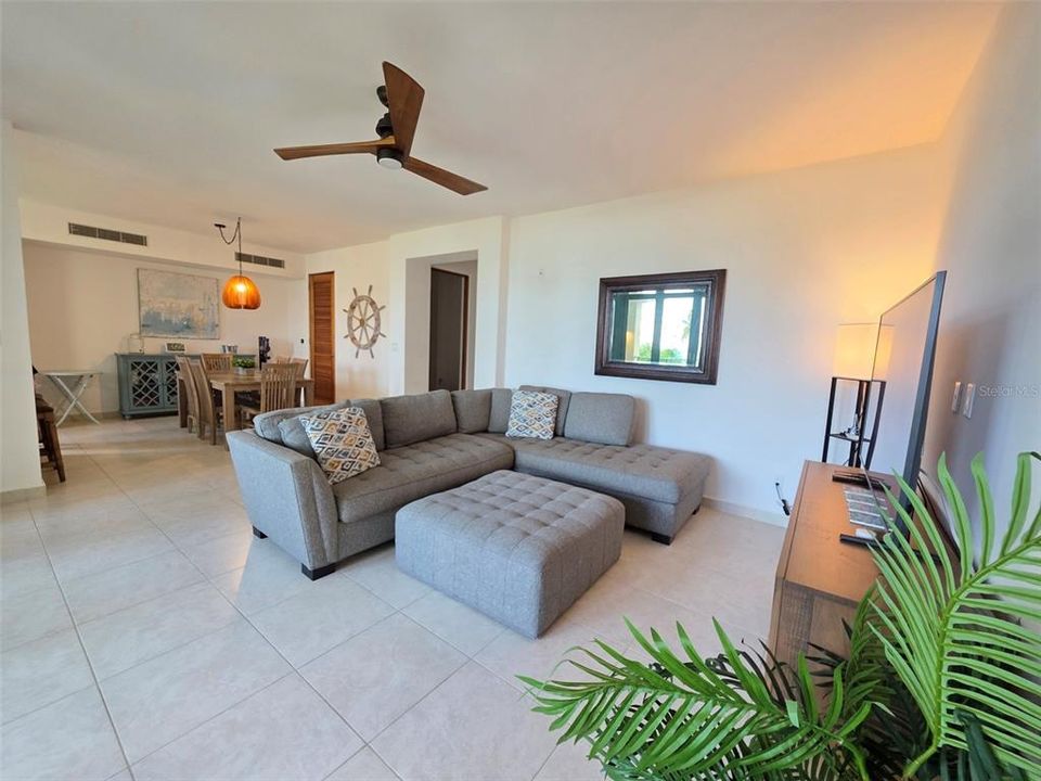 出租: $5,000 (2 贝兹, 2 浴室, 1635 平方英尺)