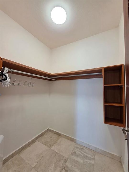 出租: $5,000 (2 贝兹, 2 浴室, 1635 平方英尺)