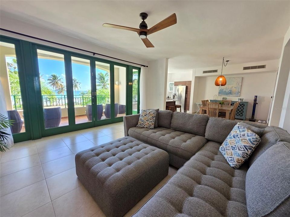 出租: $5,000 (2 贝兹, 2 浴室, 1635 平方英尺)