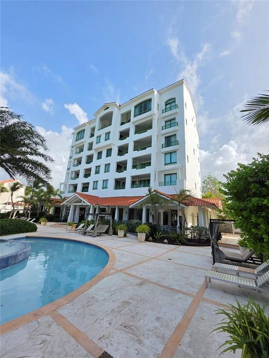 出租: $5,000 (2 贝兹, 2 浴室, 1635 平方英尺)