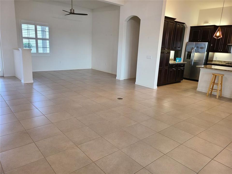 For Rent: $3,400 (4 beds, 2 baths, 2328 Square Feet)