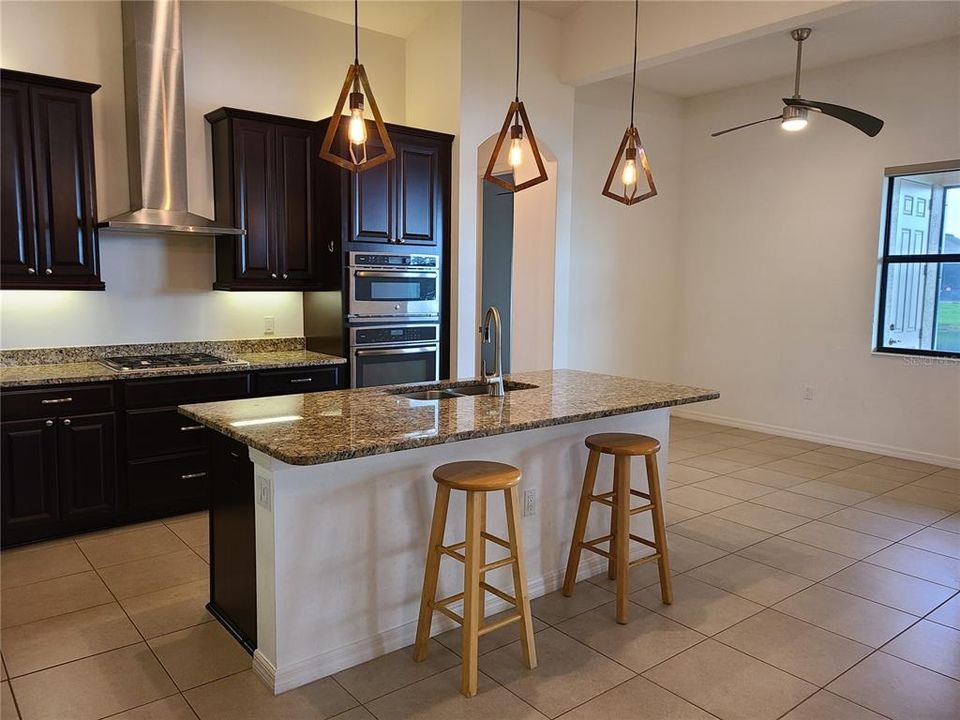 For Rent: $3,400 (4 beds, 2 baths, 2328 Square Feet)