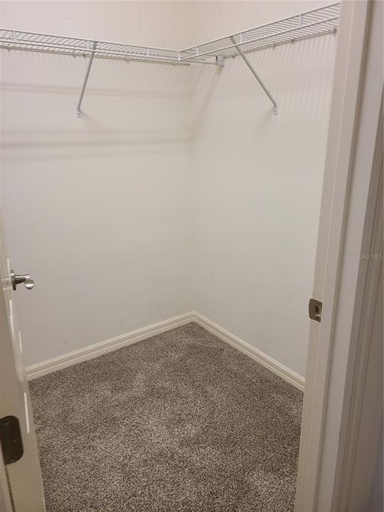 For Rent: $3,400 (4 beds, 2 baths, 2328 Square Feet)