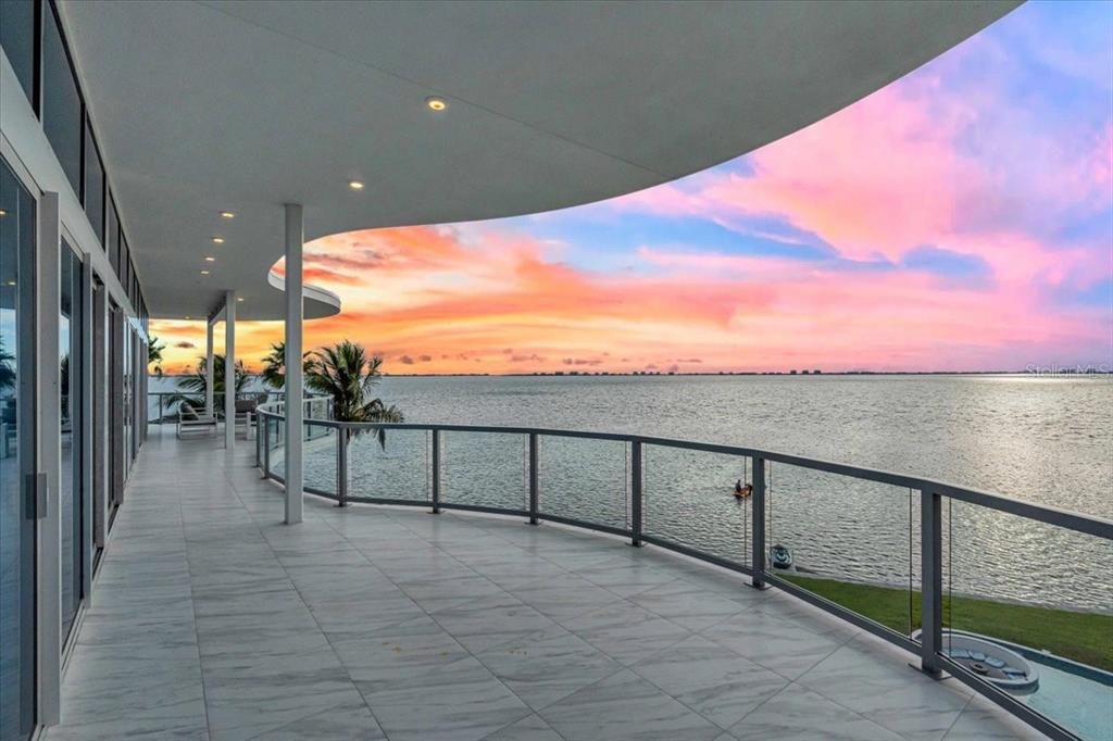 For Sale: $9,500,000 (8 beds, 8 baths, 8875 Square Feet)