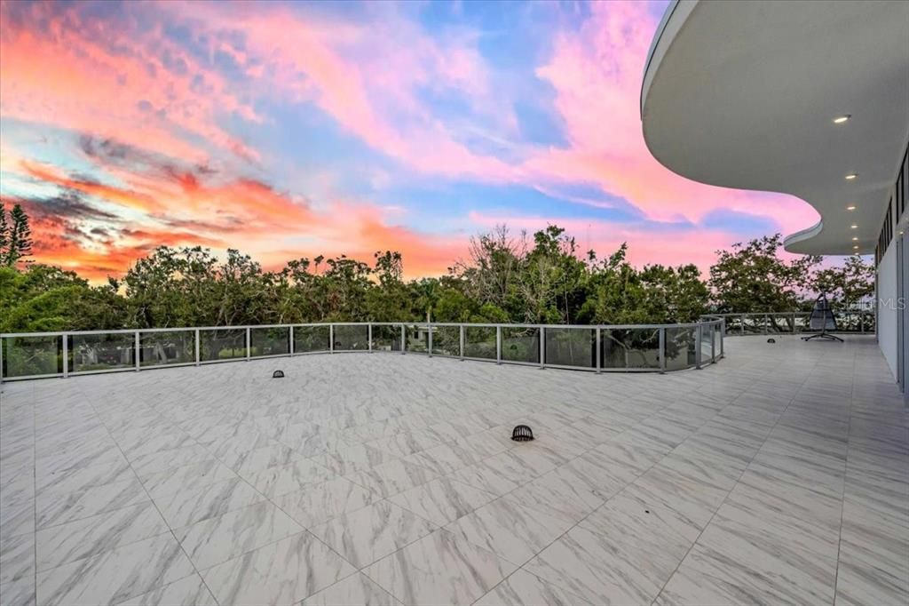 For Sale: $9,500,000 (8 beds, 8 baths, 8875 Square Feet)