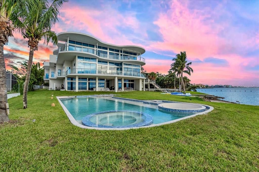 For Sale: $9,500,000 (8 beds, 8 baths, 8875 Square Feet)