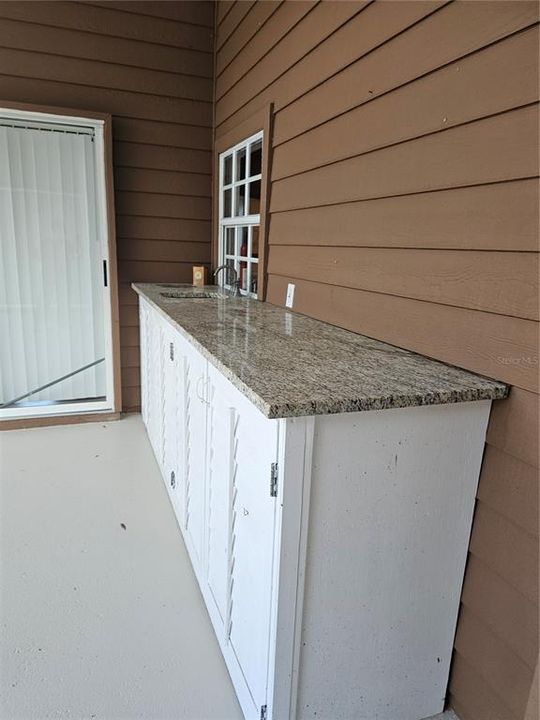 For Rent: $3,800 (4 beds, 2 baths, 2195 Square Feet)