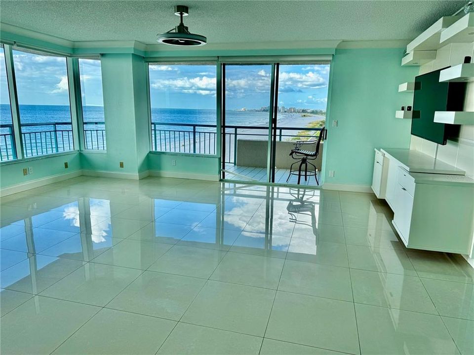 Activo con contrato: $1,850,000 (3 camas, 2 baños, 1920 Pies cuadrados)