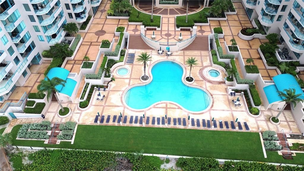 Activo con contrato: $1,850,000 (3 camas, 2 baños, 1920 Pies cuadrados)