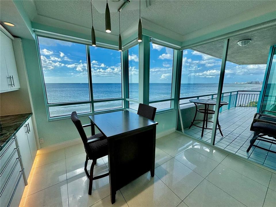 Activo con contrato: $1,850,000 (3 camas, 2 baños, 1920 Pies cuadrados)