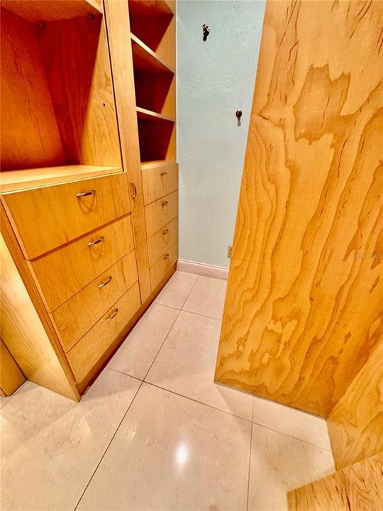 Activo con contrato: $1,850,000 (3 camas, 2 baños, 1920 Pies cuadrados)