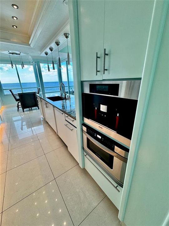 Activo con contrato: $1,850,000 (3 camas, 2 baños, 1920 Pies cuadrados)