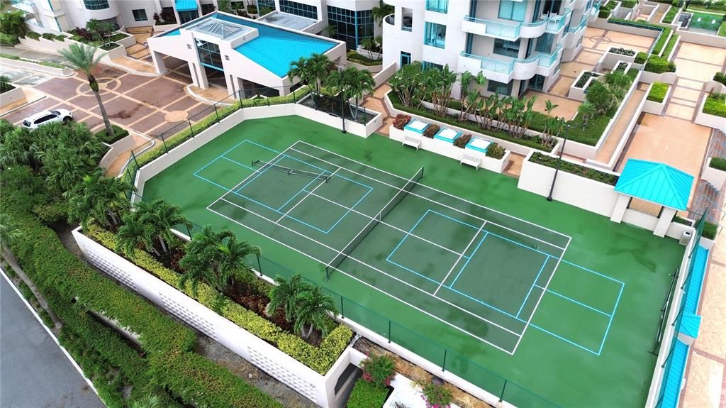 Activo con contrato: $1,850,000 (3 camas, 2 baños, 1920 Pies cuadrados)