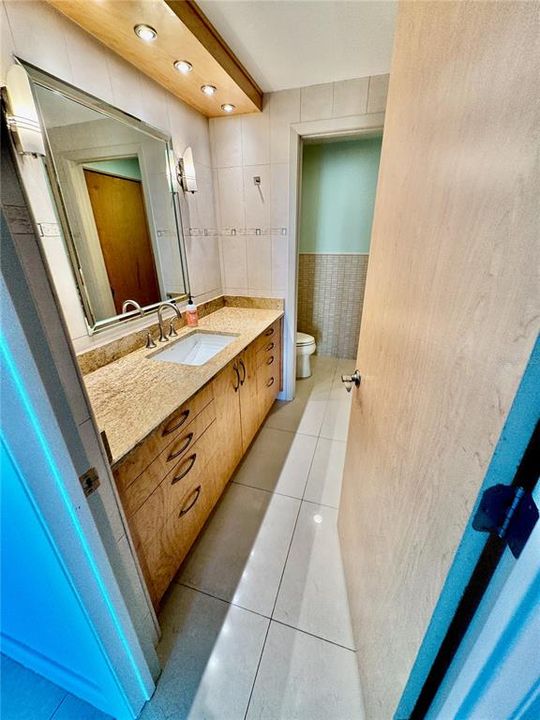 Activo con contrato: $1,850,000 (3 camas, 2 baños, 1920 Pies cuadrados)