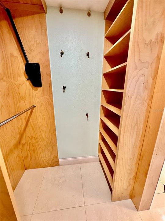 Activo con contrato: $1,850,000 (3 camas, 2 baños, 1920 Pies cuadrados)